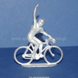 Unpainted  white-metal cycling figure - Type Salza rider position﻿ - 1/32 Scale﻿